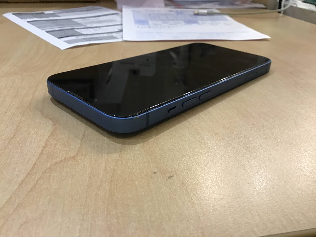 iPhone13のバッテリー交換ならデータそのまま修理可能なスマホ修理工房西八王子店へ！